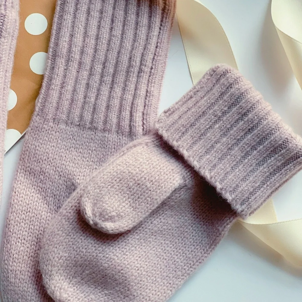 Pure merino wool mittens for baby girl, christmas gift, organic wool. size 9-12m